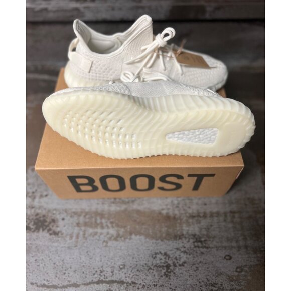 Adidas Yeezy Boost 350 V2 Bone Size 10.5- HQ6316 - Picture 5 of 9